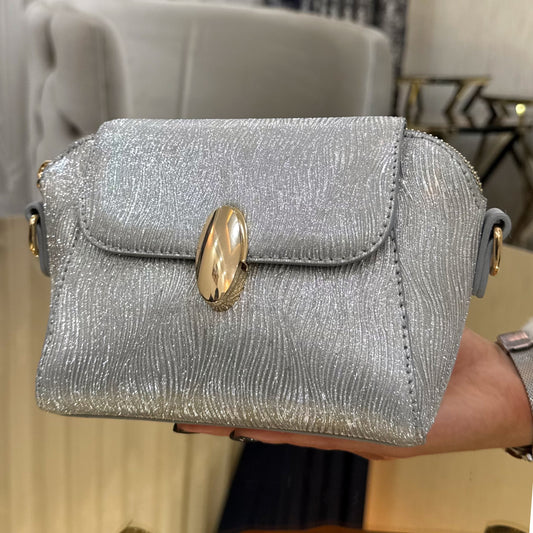 Gümüş Parlak Çanta