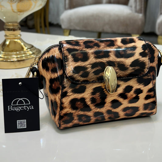 Leopar Parlak Çanta